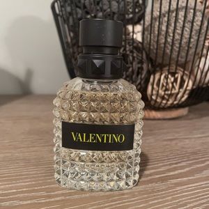 Valentino Born in Roma Yellow Dream